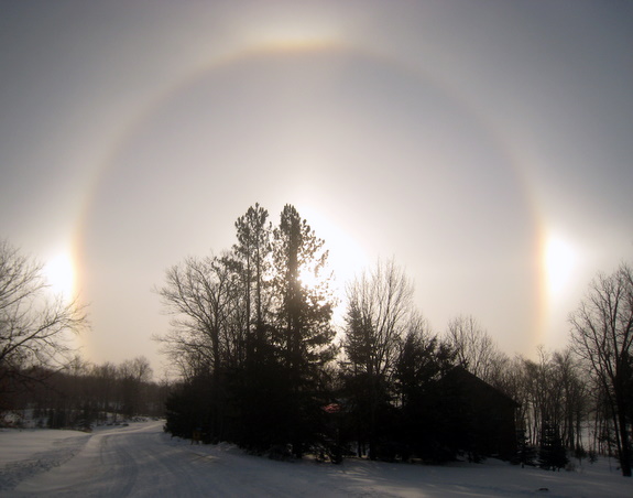 Monday morning we were treated to beautiful sun dogs, shining nicely over Maplelag.
