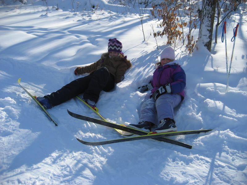 Photo taken by Maelene Krig of Linnea and friend on the side of the trail.