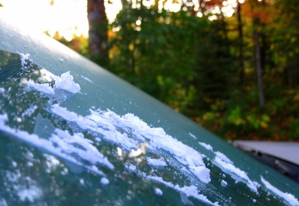 Scrapping ice off the windshield Tuesday morning. Most people shiver and grumble when they have to do this but at Maplelag it brings smiles to our faces!