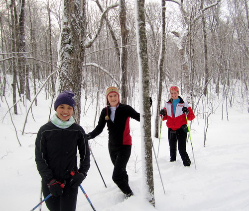 St Paul Highland Park skiers all smiles on Lucky's Loype
