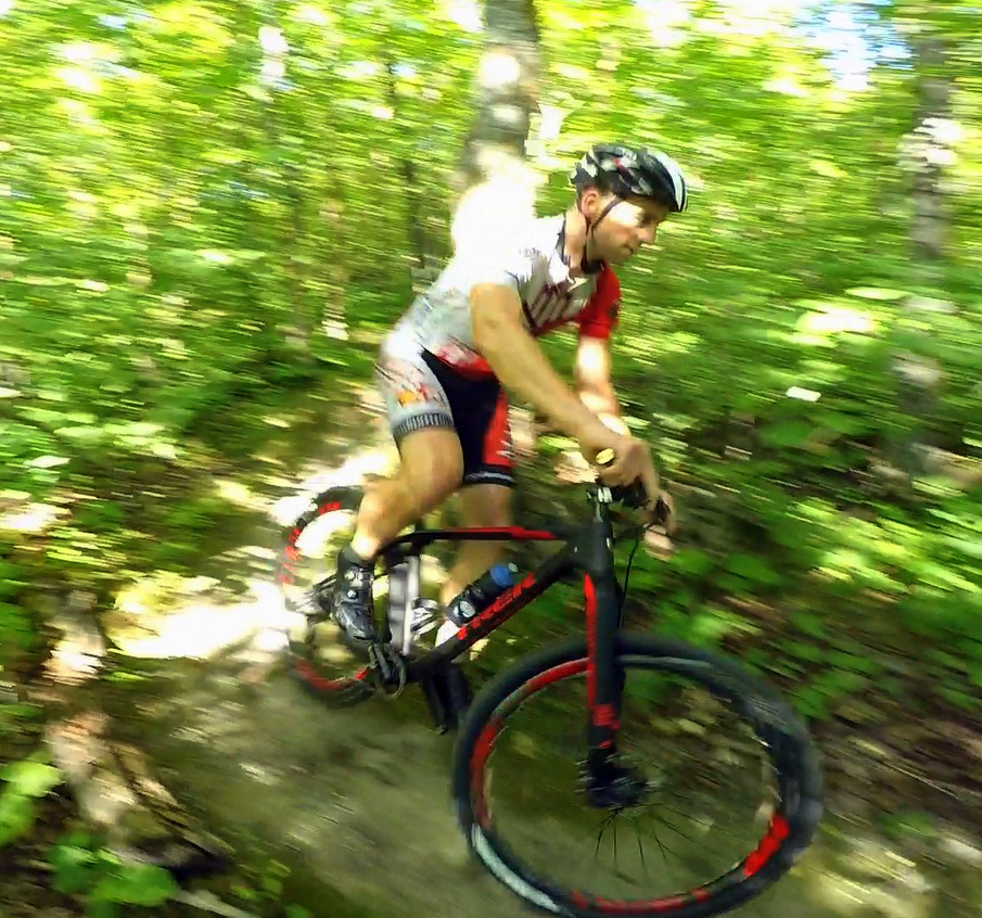 Ben Olson on the mtb course Friday evening. August 7th, 2015. 