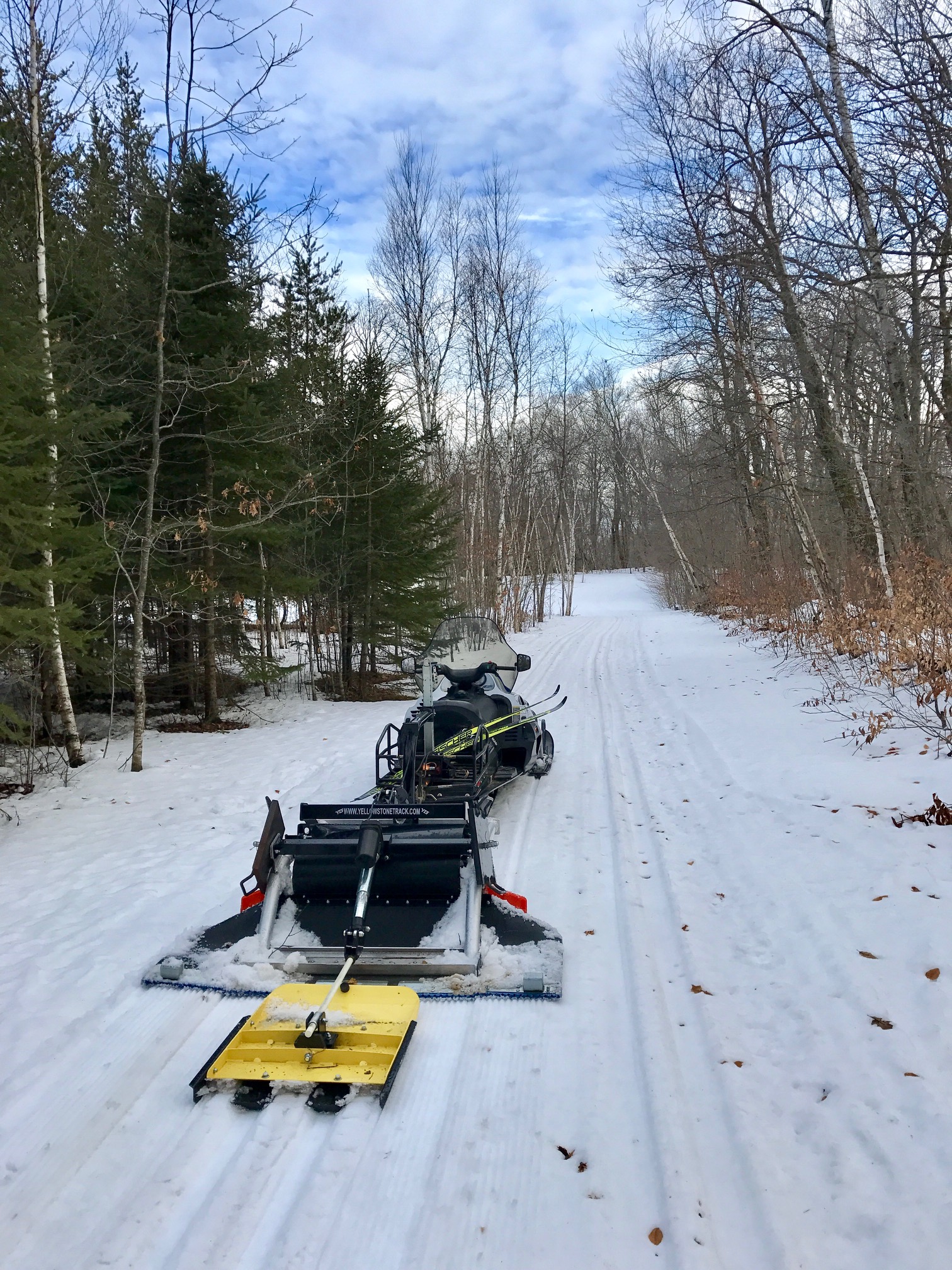 Setting new track on Sukkebusk, late afternoon February 21st, 2017.