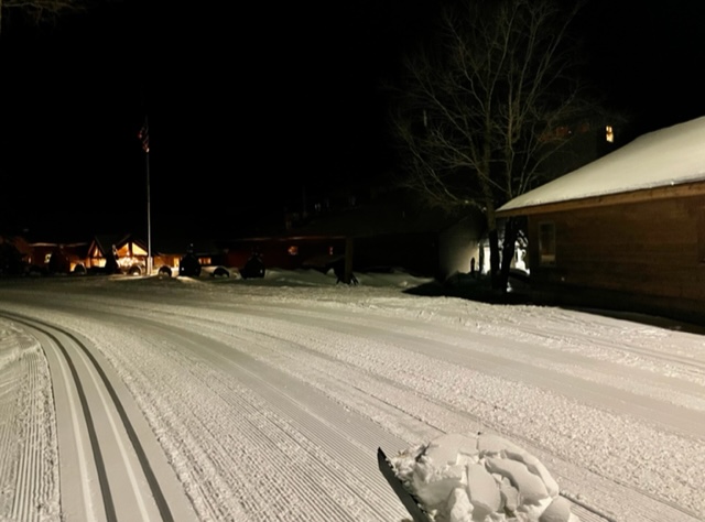 This image has an empty alt attribute; its file name is feb05-006.jpg